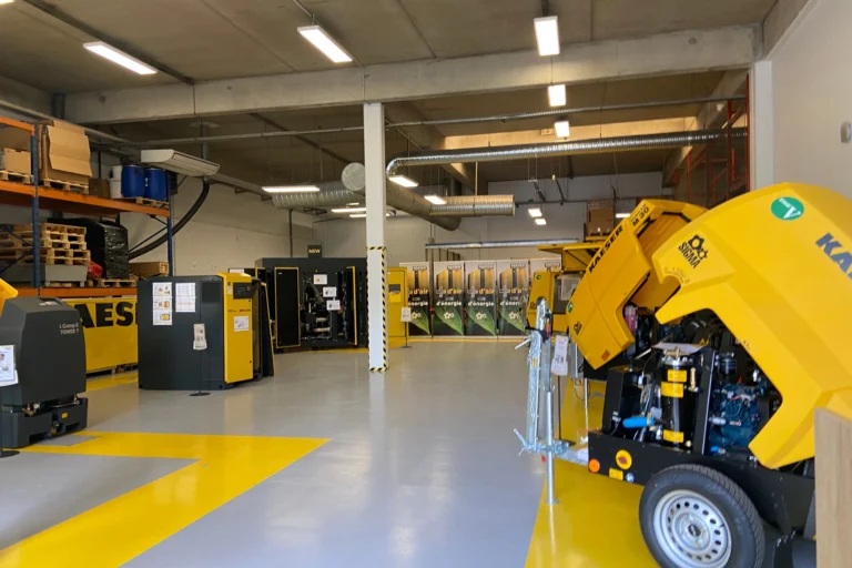Salle d’entrepôt rénové