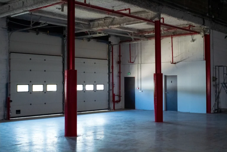 Transformation des portes structurelles pour les flux logistiques