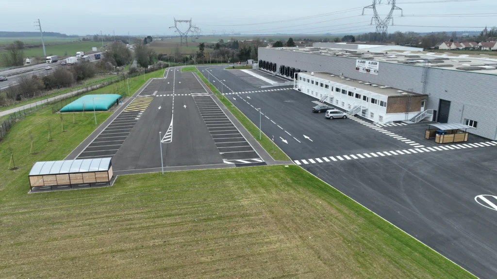 Rénovation d’une plateforme logistique avec installation de quais de chargement
