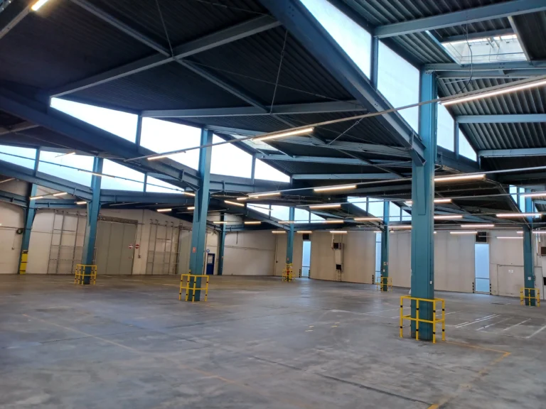 Rénovation intérieur d’un entrepôt logistique au Blanc-Mesnil